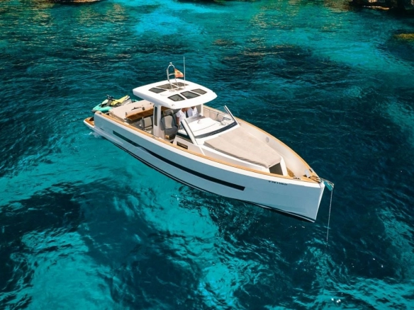 Fjord 44 Open Cara I for charter in Mallorca.