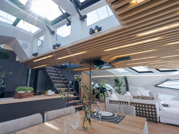 Salon of trimaran Hanstaiger X1.
