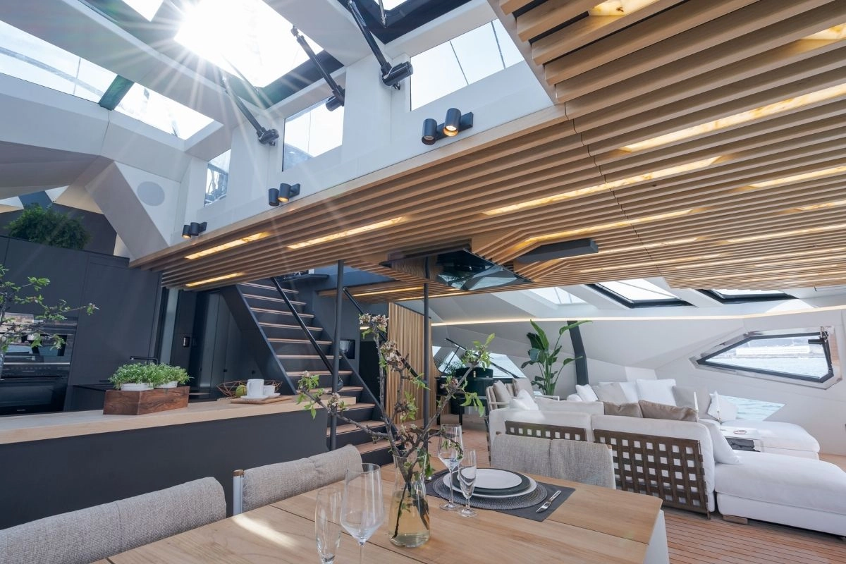Salon of trimaran Hanstaiger X1.