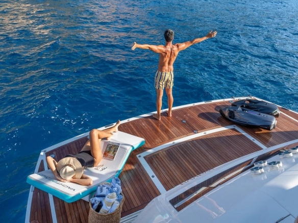 Couple on charter yacht Sunseeker 88 Haley Jane.