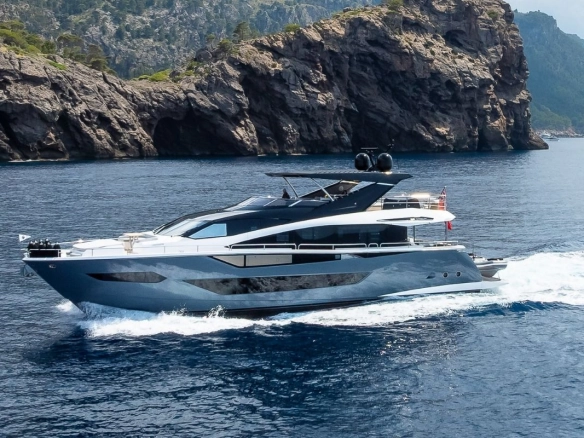 Charter yacht Sunseeker 88 Haley Jane.