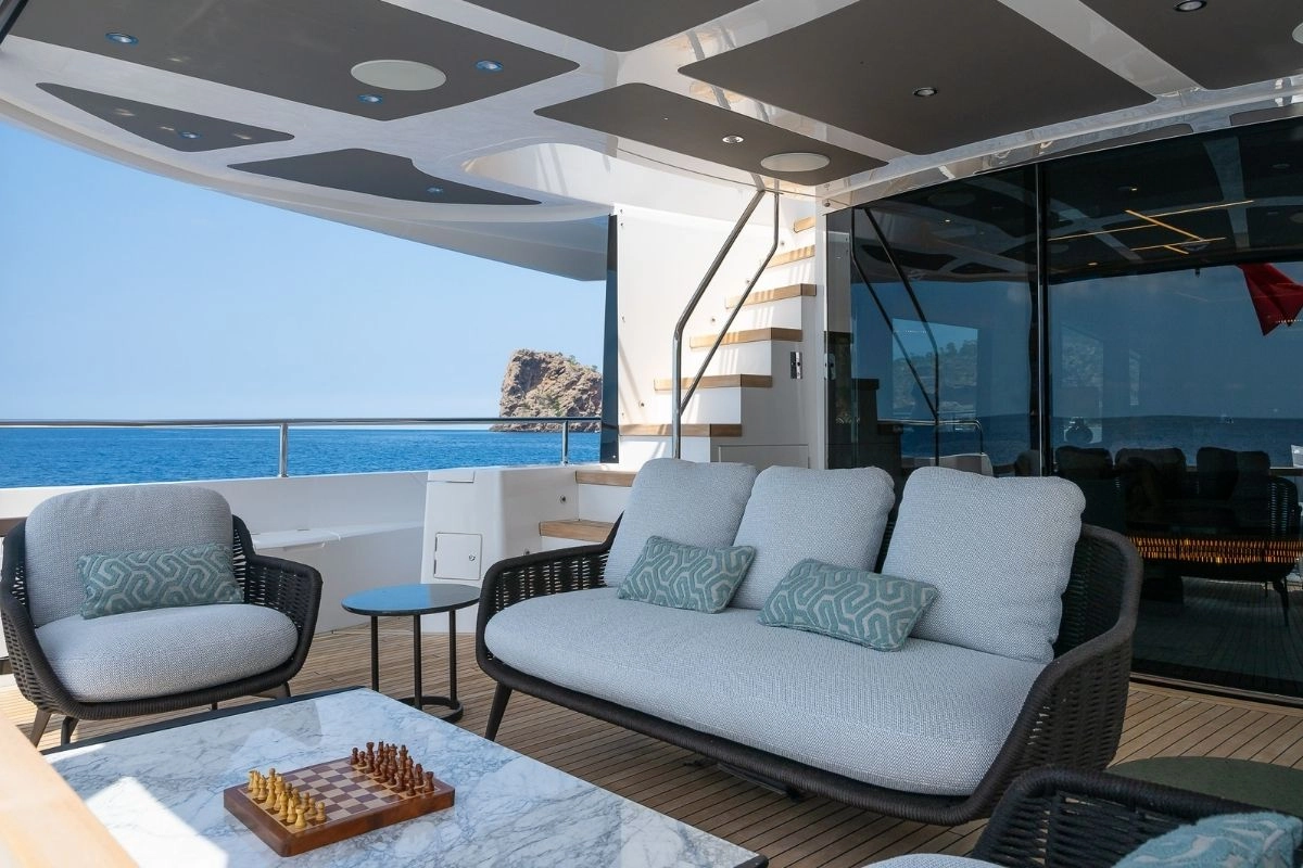 sunseeker-88-haley-jane-exterior-lounge Outdoor lounge of charter yacht Sunseeker 88 Haley Jane.