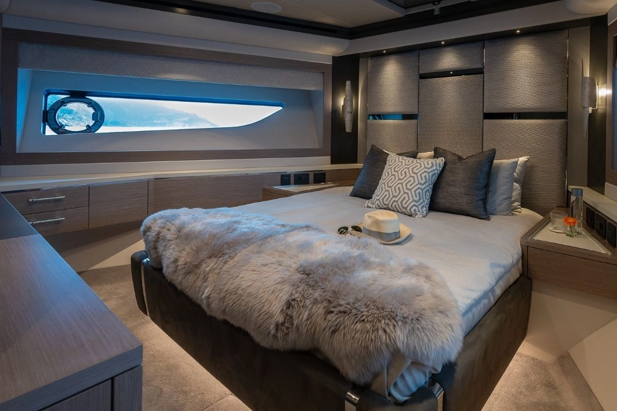 sunseeker-88-haley-jane-guest-cabin Guest cabin of charter yacht Sunseeker 88 Haley Jane.