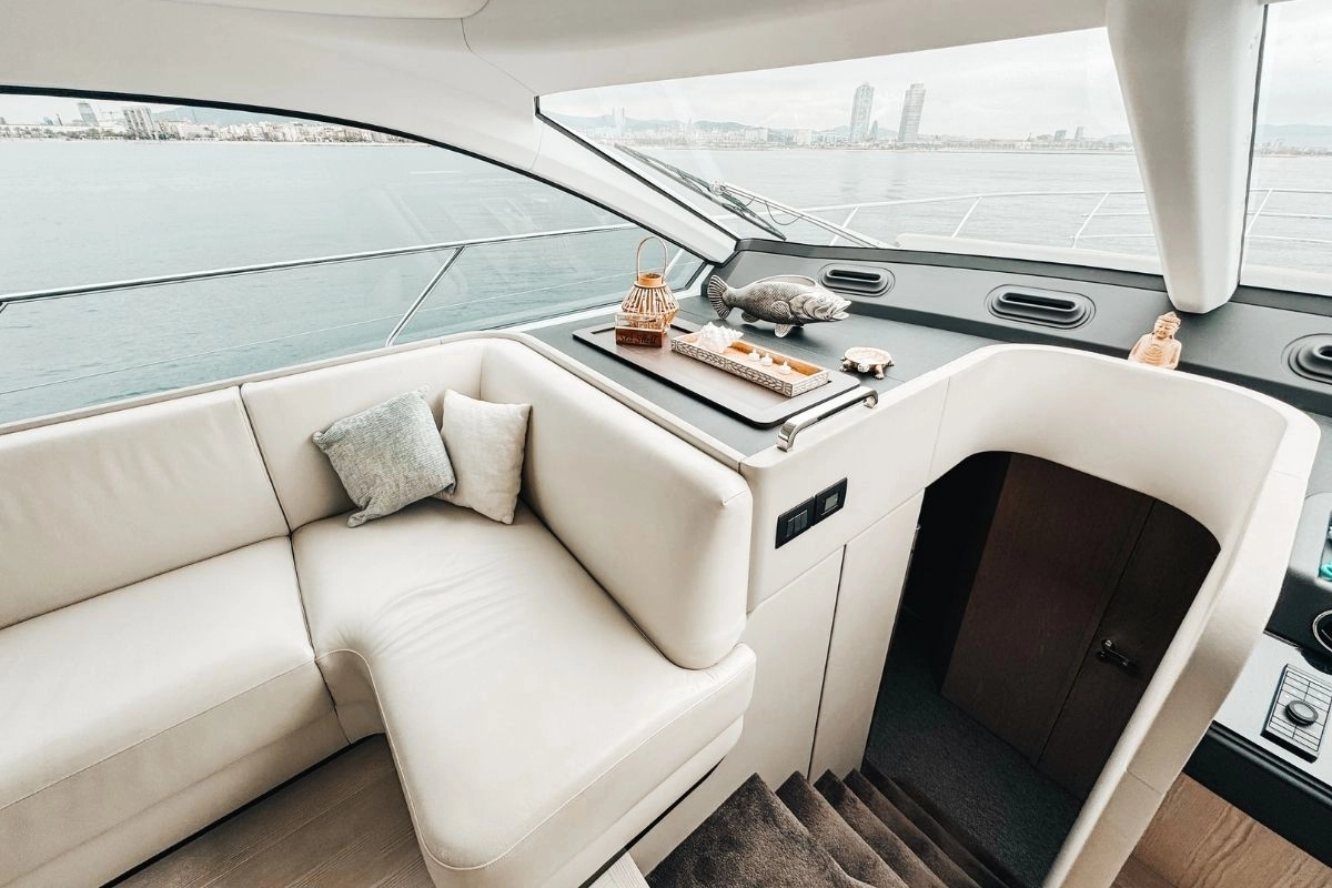 Interior of yacht Azimut 53 Fly Sea Shell.