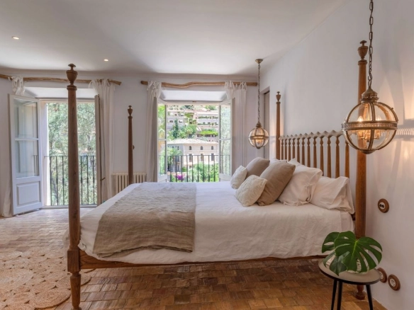 Can Deia guest bedroom