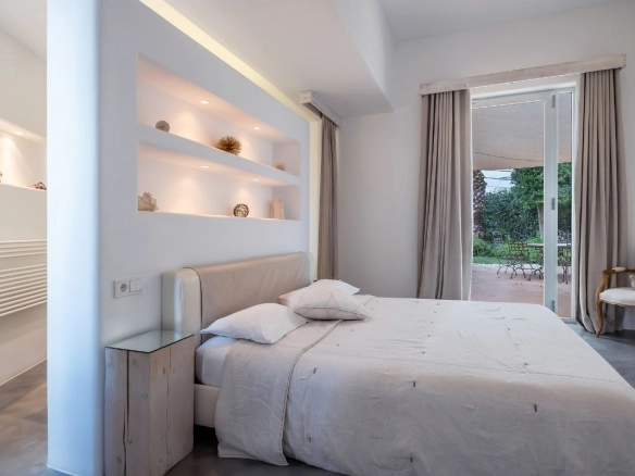Bedroom at Casa Helena in Genova
