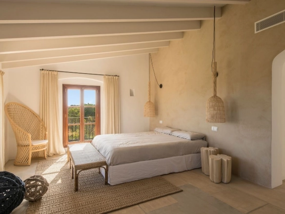 Es Rotagut guest bedroom