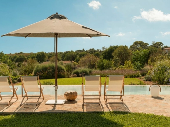 Es Rotagut swimmingpool