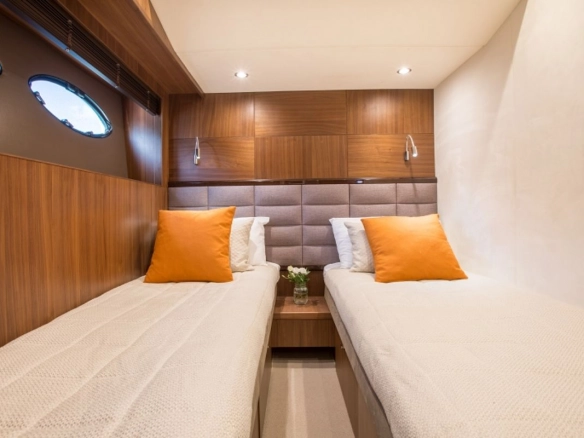 Guest cabin of yacht Princess 64 K4.