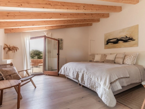 Sa Talia guest bedroom