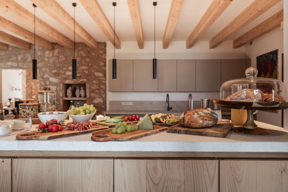 Sa Talia kitchen and local food