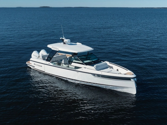 Saxdor 320 GTO Global.