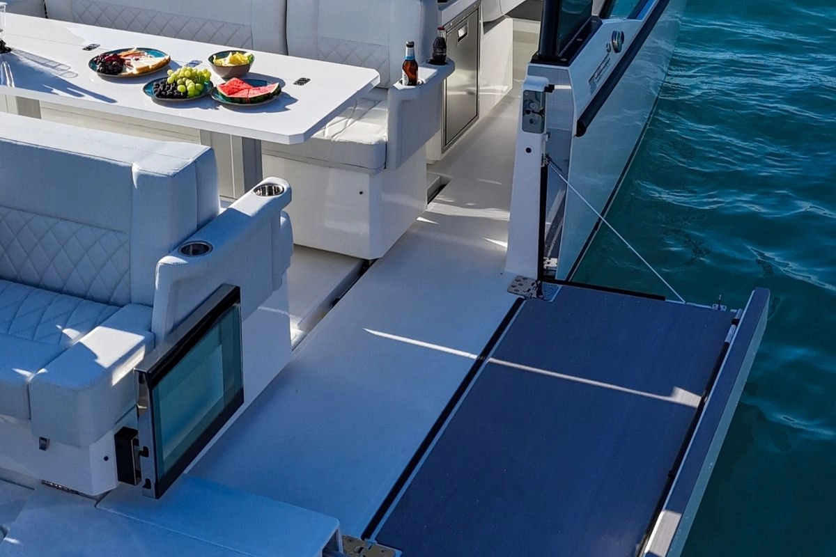 Charter yacht Saxdor 320 GTO Global in Ibiza