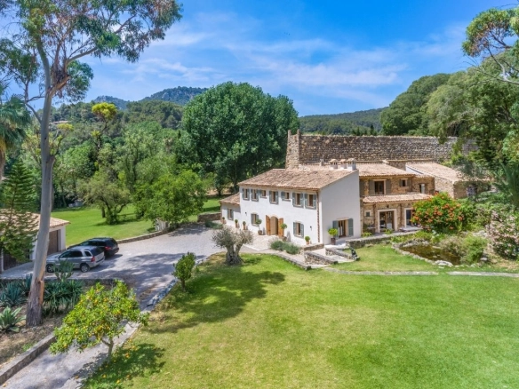 Villa Puigpunyent in Mallorca