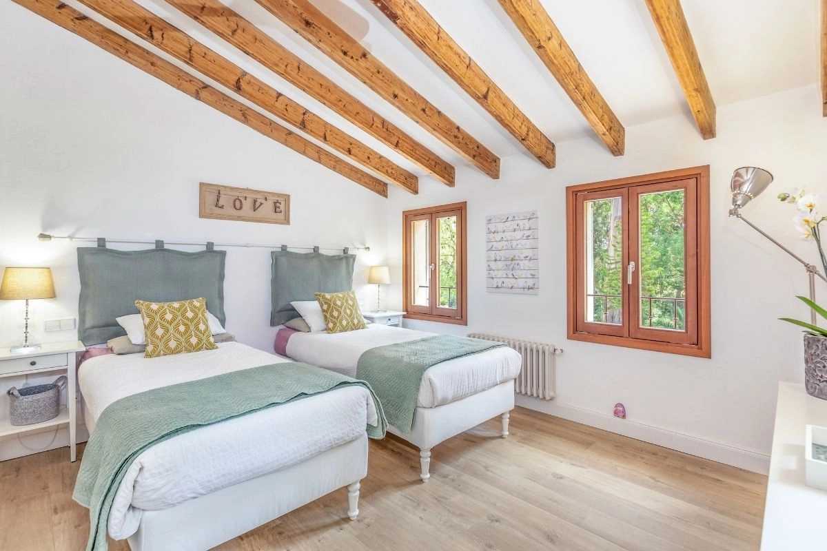 Twin bedroom of Villa Puigpunyent