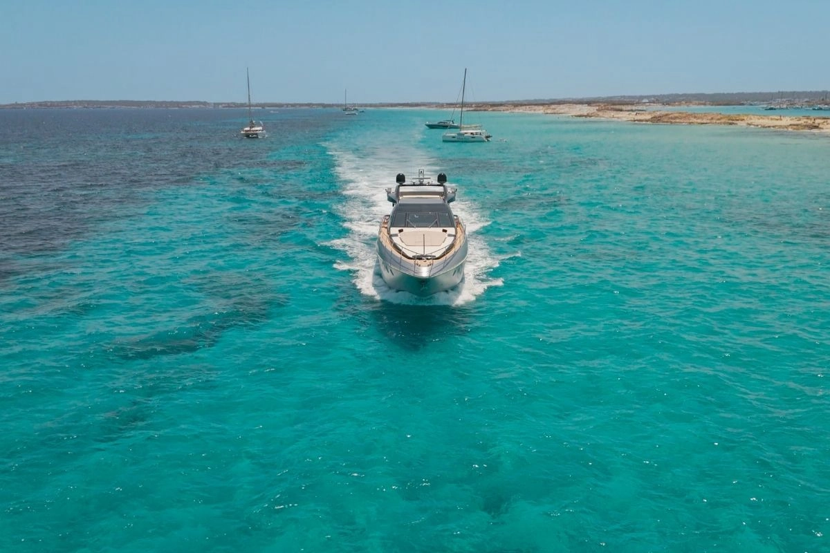 Azimut 86 The Jungle in Ibiza