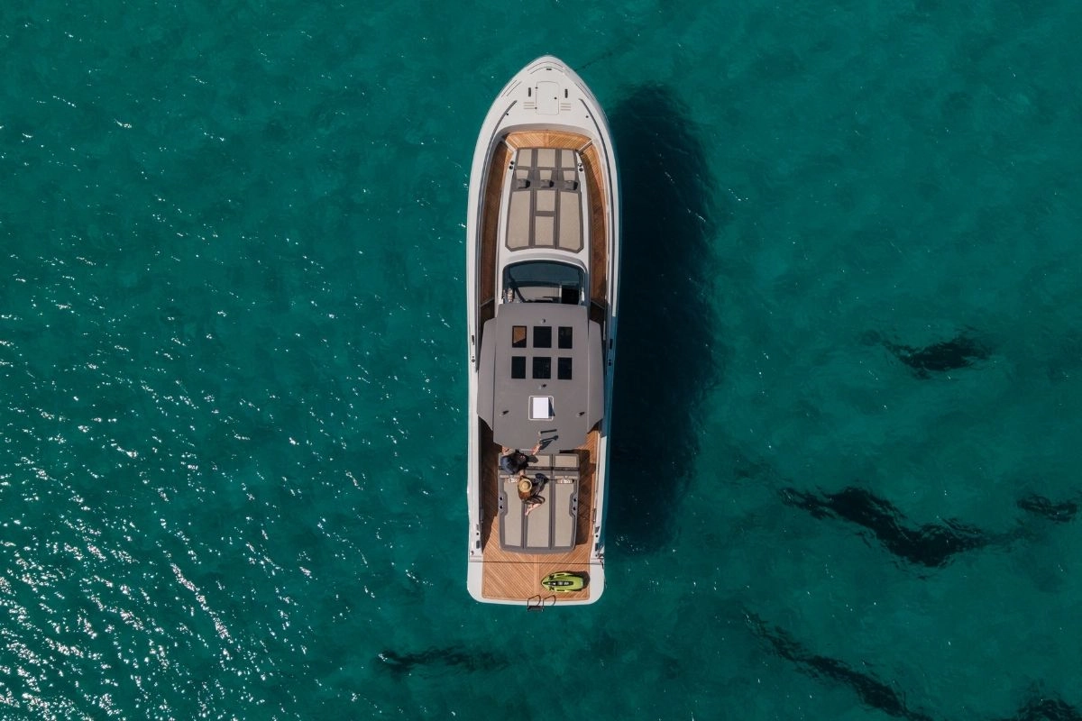 Canados Gladiator 49 Grand in Ibiza