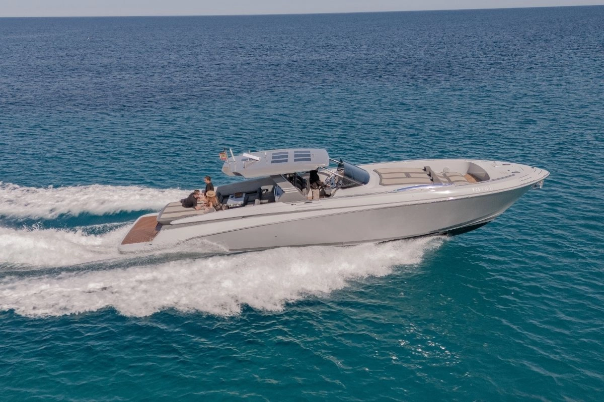 Canados Gladiator 49 Grand in Ibiza