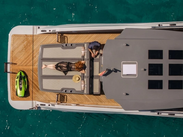 Canados Gladiator 49 Grand in Ibiza