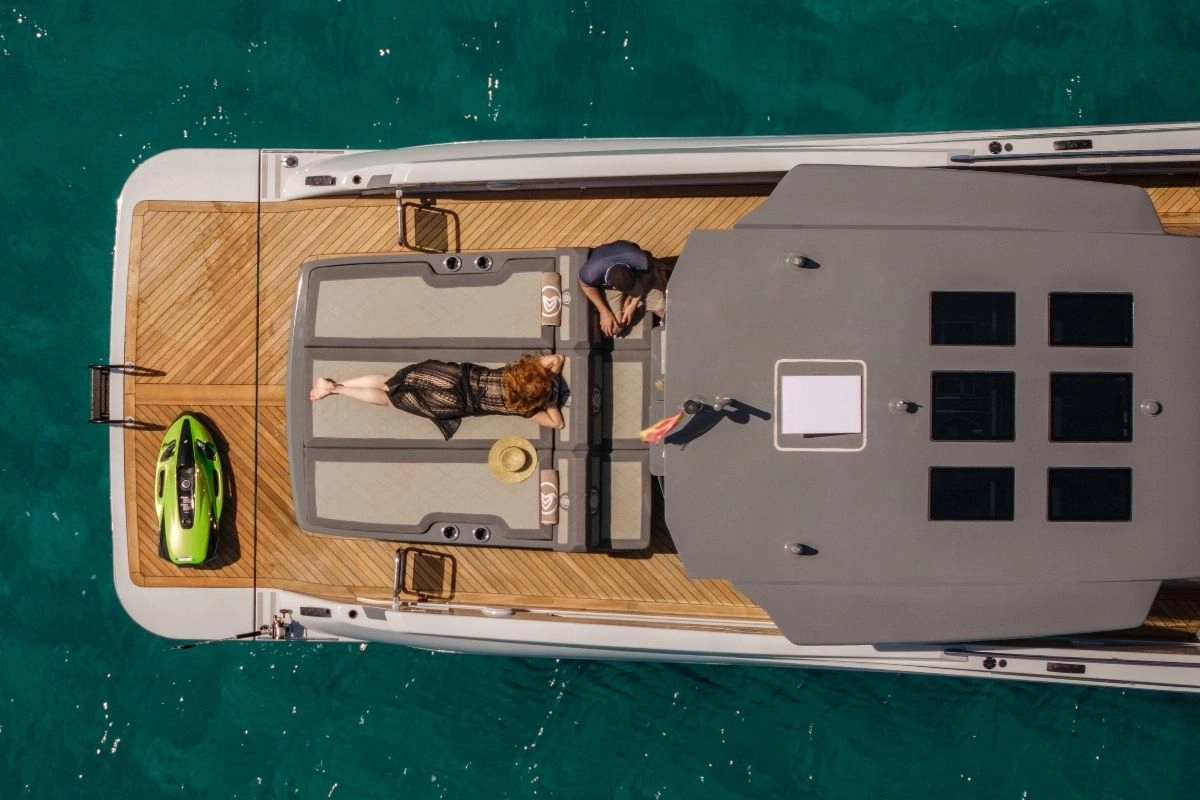 Canados Gladiator 49 Grand in Ibiza