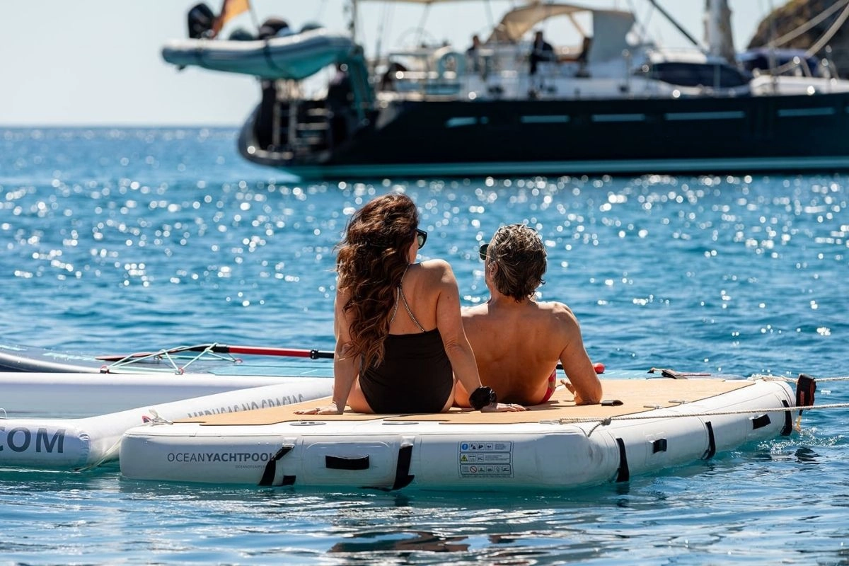 Charter yacht Princess Y72 Prince of Peace inflatable platform