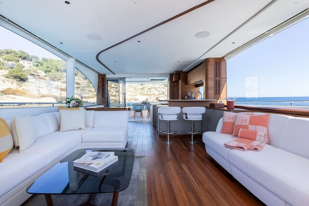 Charter yacht Princess Y72 Prince of Peace interior