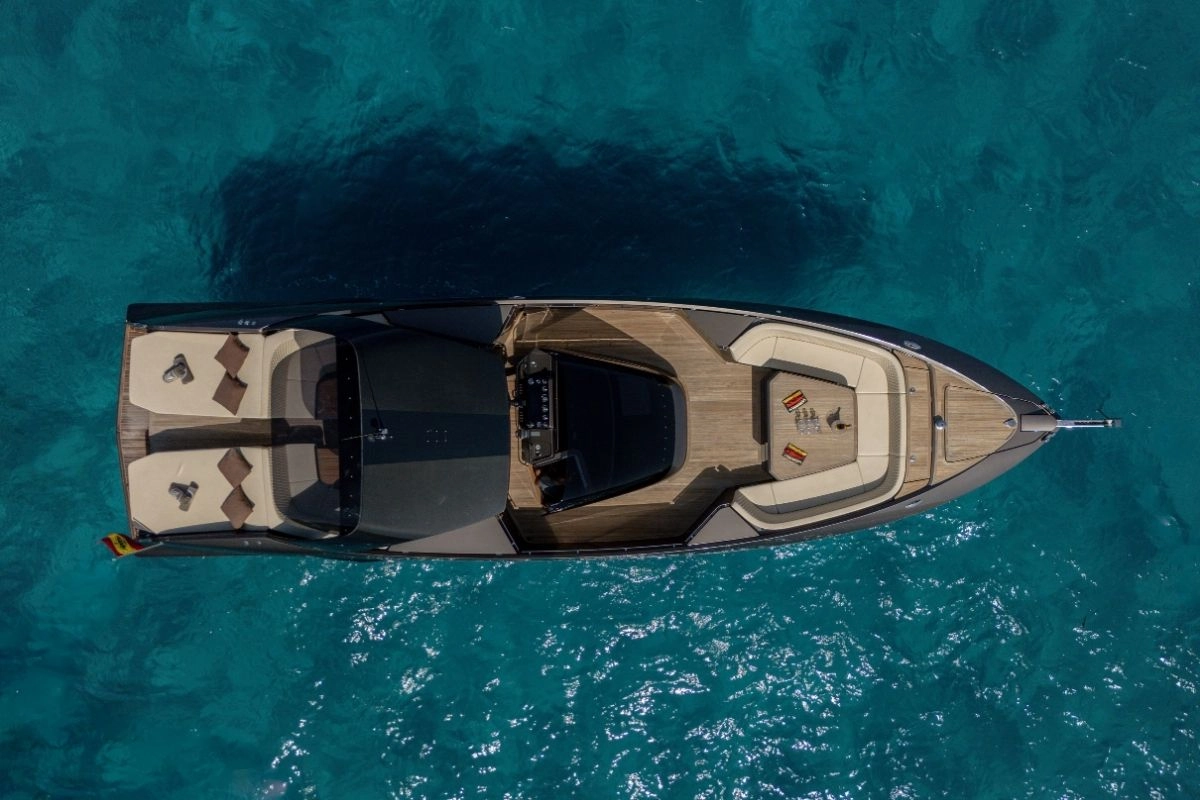 Frauscher 1414 in Ibiza