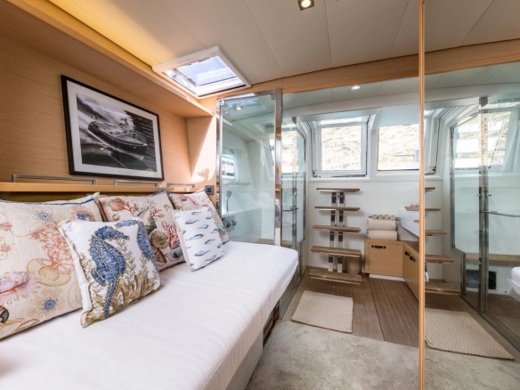 Lagoon 630 Seek in Mallorca guest cabin
