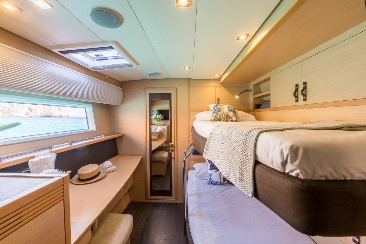 Lagoon 630 Seek in Mallorca guest cabin