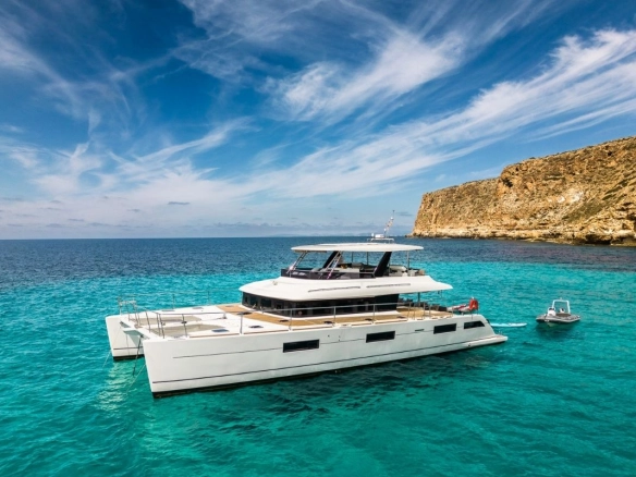 Lagoon 630 Seek in Mallorca