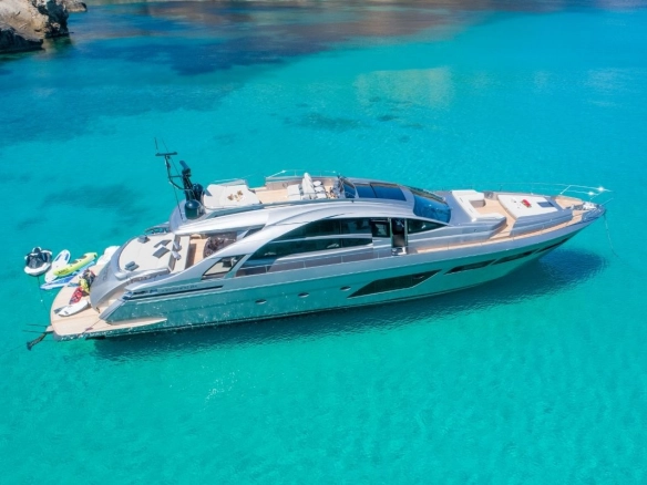 Pershing 8X Beyond in Ibiza