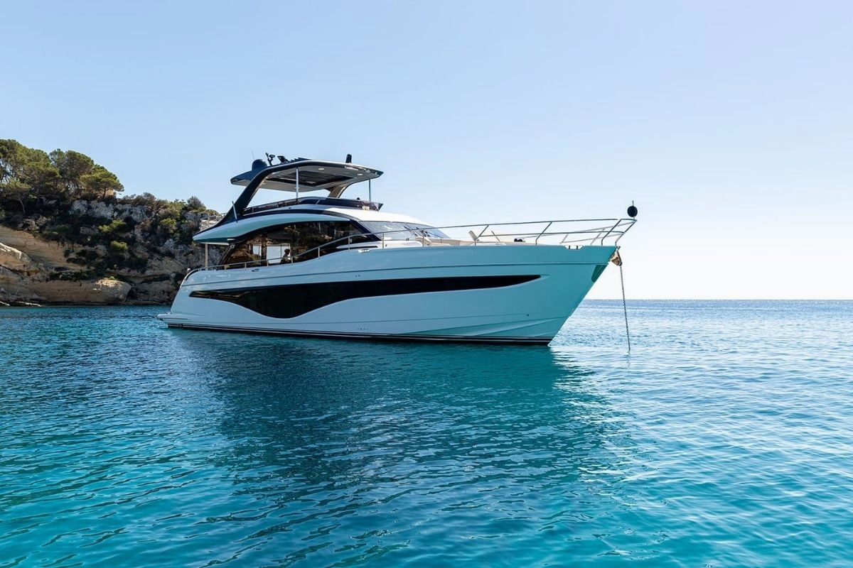 Charter yacht Princess Y72 Prince of Peace in Mallorca