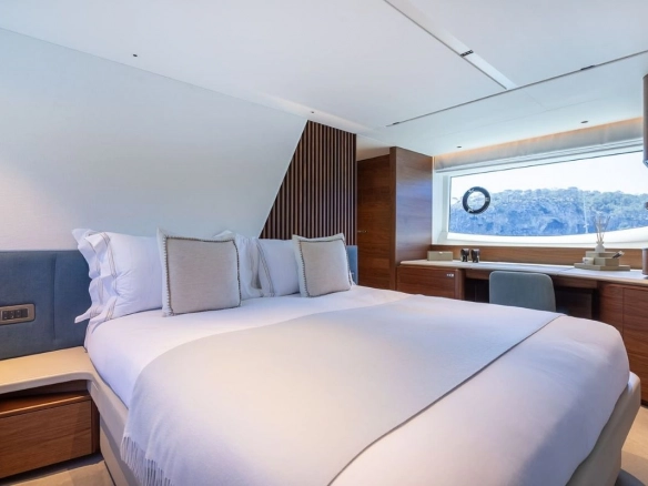 Charter yacht Princess Y72 Prince of Peace guest cabin