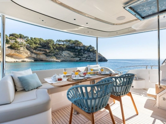 Charter yacht Princess Y72 Prince of Peace breakfast