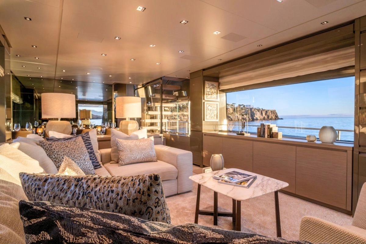 Sanlorenzo SX78 Aura I salon