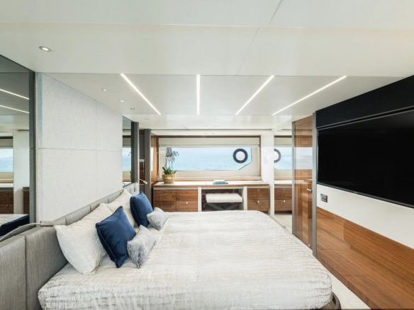Sunseeker 76 Saahsa guest cabin