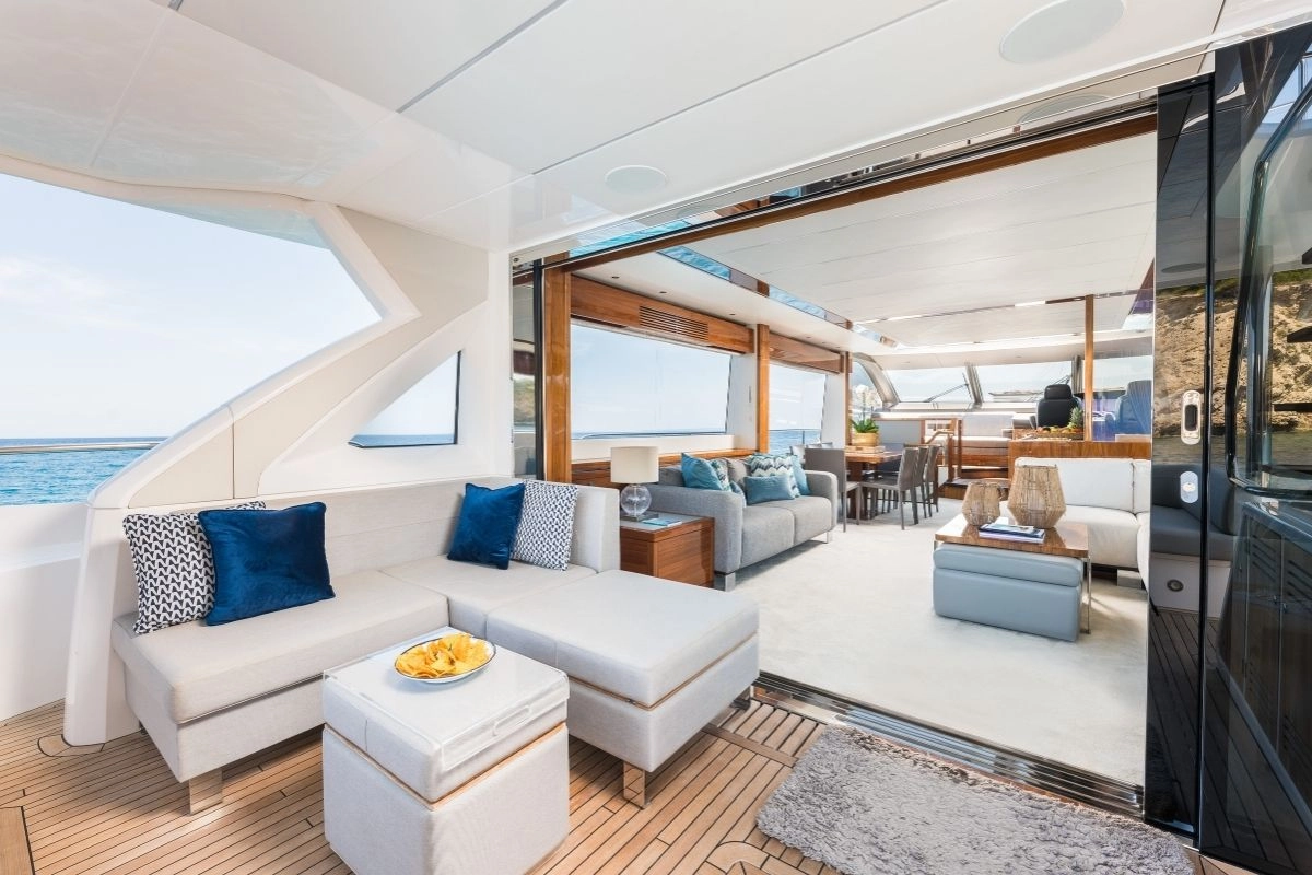 Sunseeker 76 Saahsa salon