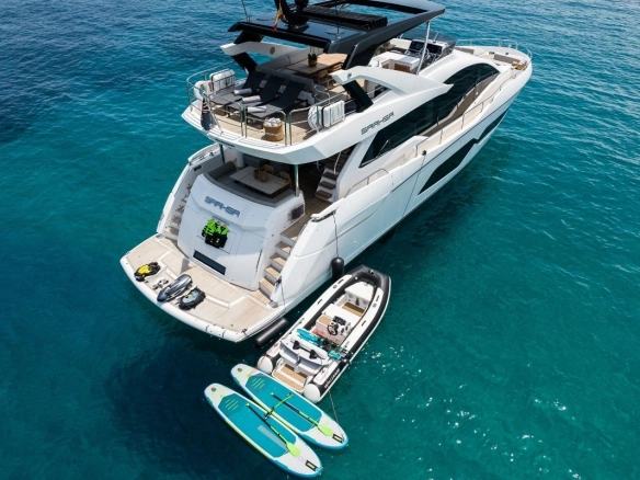 Sunseeker 76 Saahsa water toys