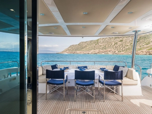 Sunseeker 86 Stardust of Mary deck