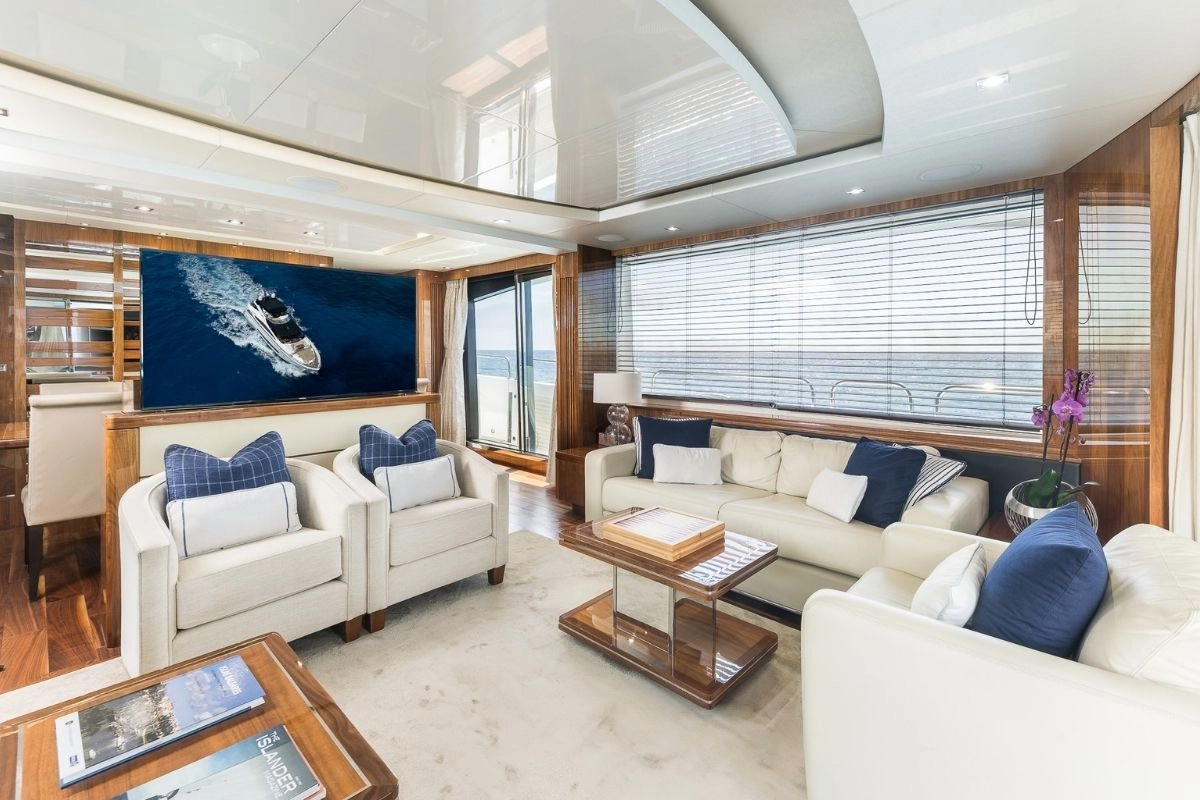 Sunseeker 86 Stardust of Mary salon