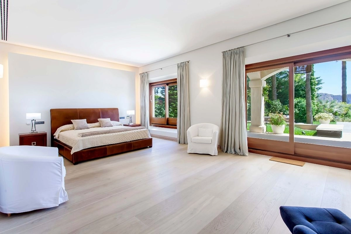 Villa Coral guest bedroom