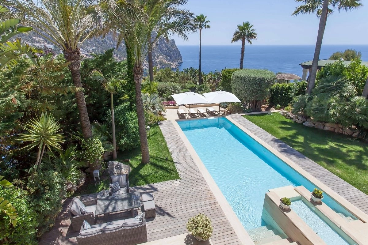 Villa Coral in Cala Llamp