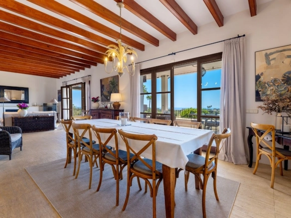 Dining area Villa Oro Mallorca