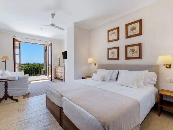 Guest bedroom Villa Oro Mallorca