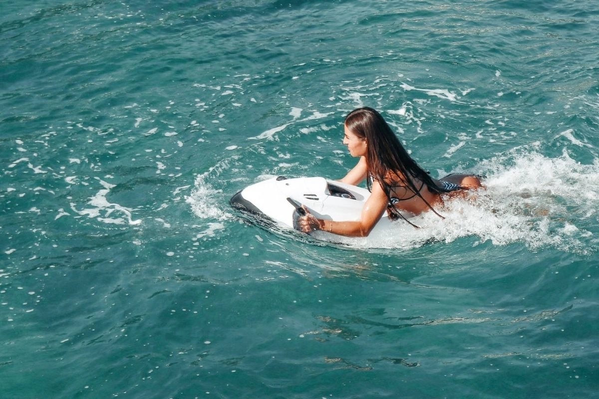 Girl driving a Seabob
