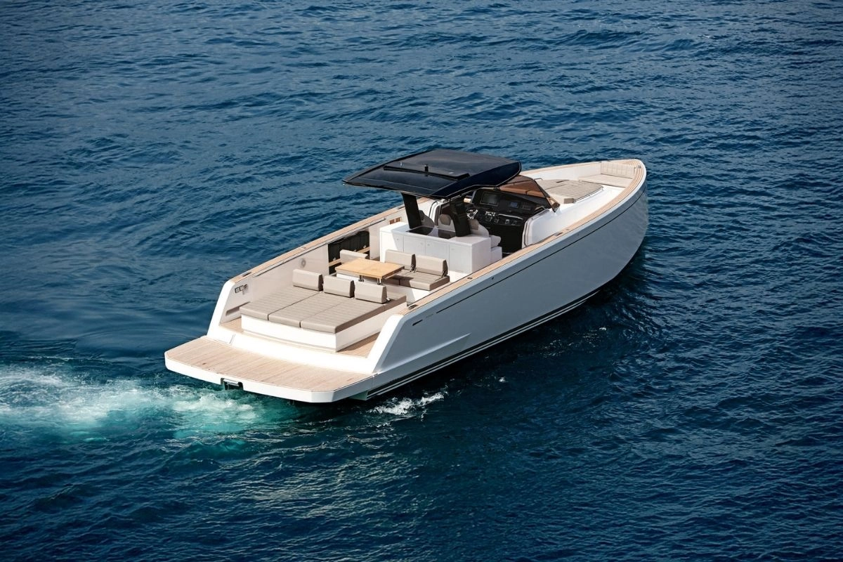 Charter yacht Pardo 43 Loulou in Ibiza