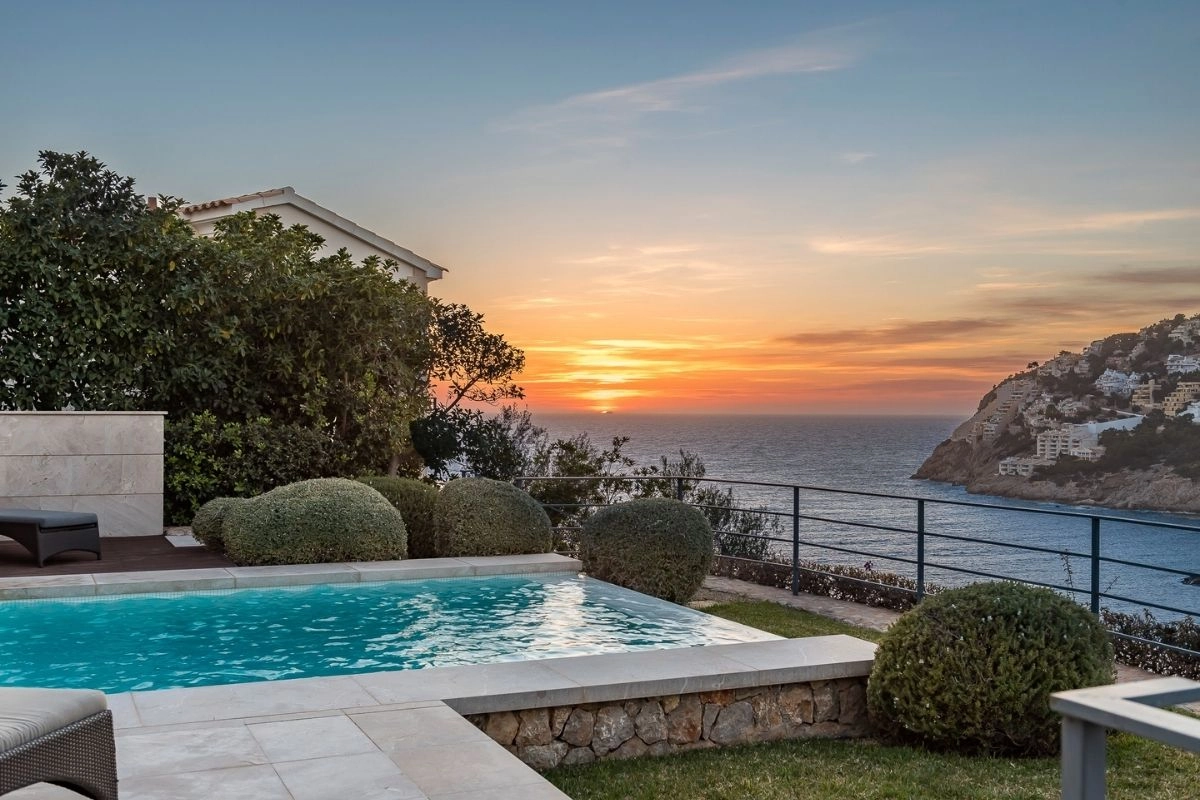 Pool at sunset of Villa Vista Mar y Vent in Port d'Andratx
