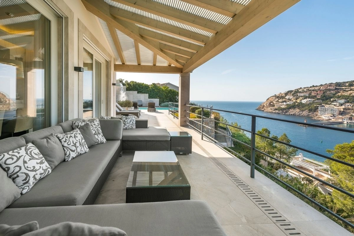 Terrace of Villa Vista Mar y Vent in Port d'Andratx