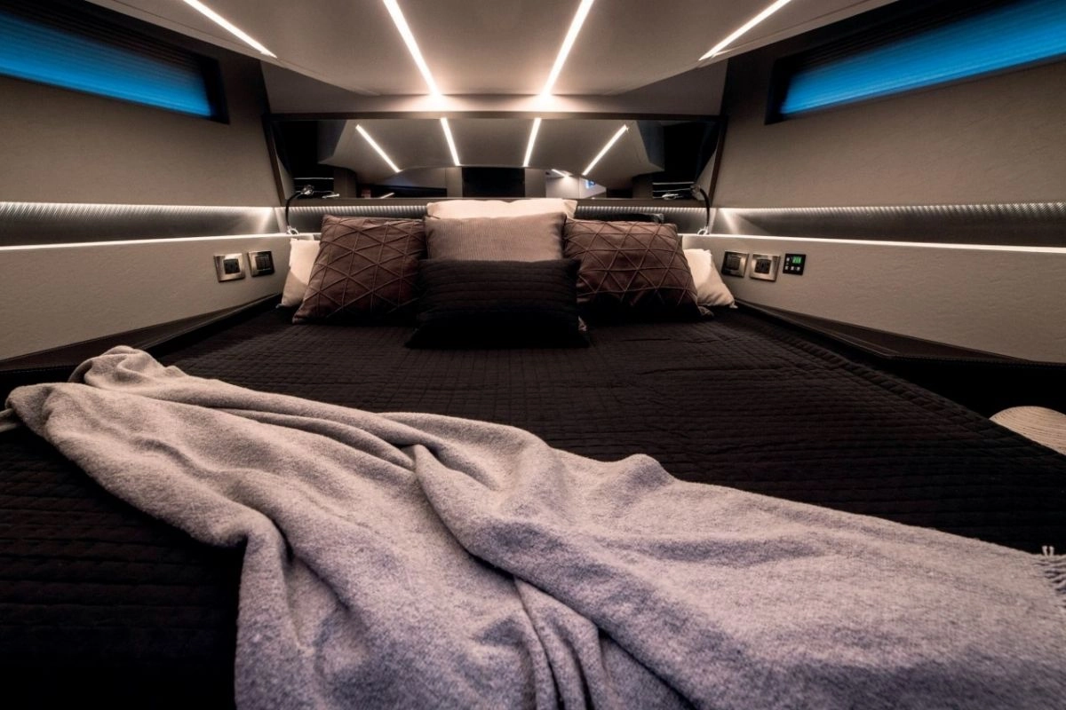 Charter yacht Okean 55 Q interior