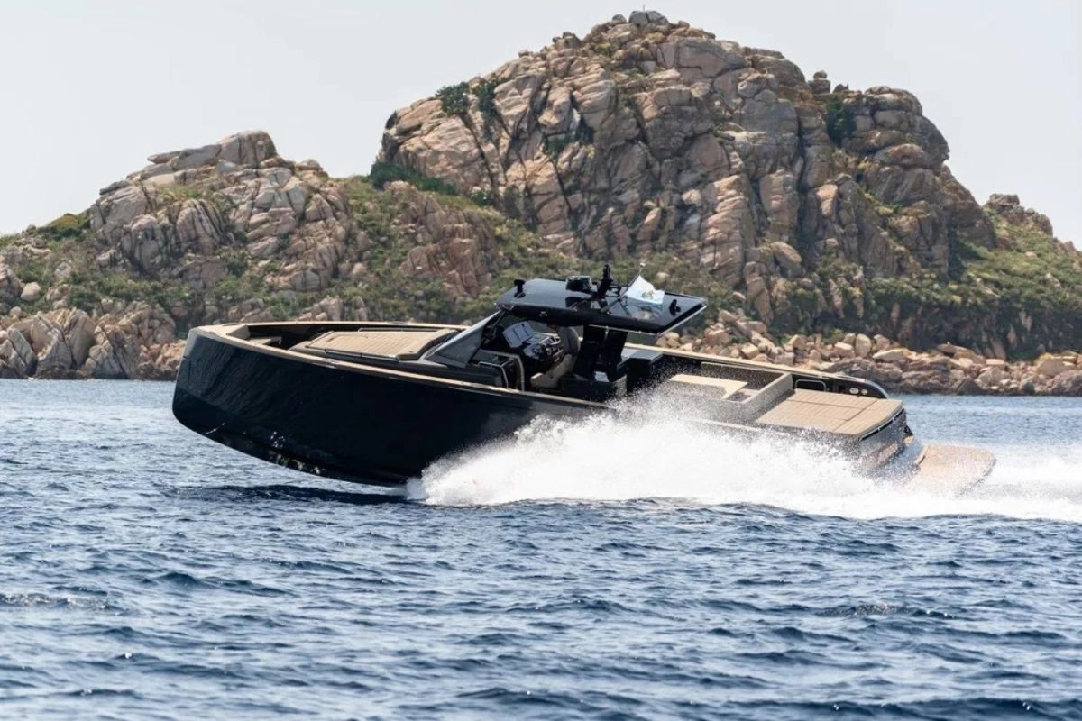 Charter yacht Pardo 50 Salty Spirit Ibiza